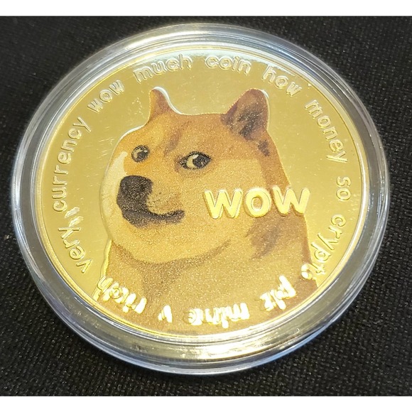 Dogecoin Commemorative Golden color 1oz coin In Plastic Protective Case - Picture 1 of 2
